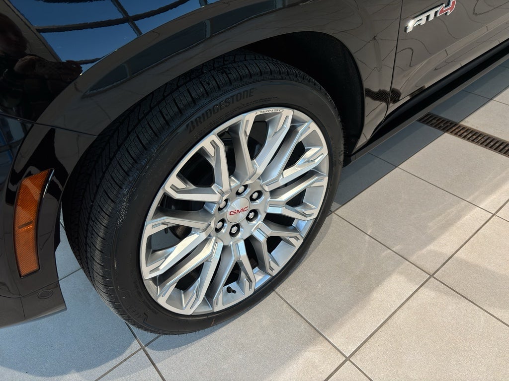 2025 GMC Yukon AT4 Ultimate