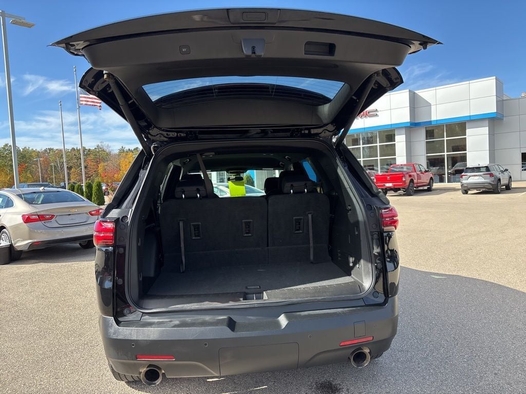 2022 Chevrolet Traverse LT Cloth