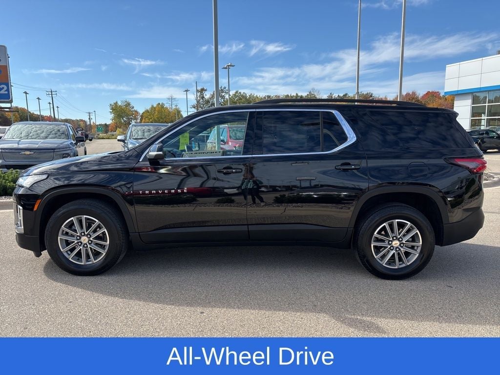 2022 Chevrolet Traverse LT Cloth