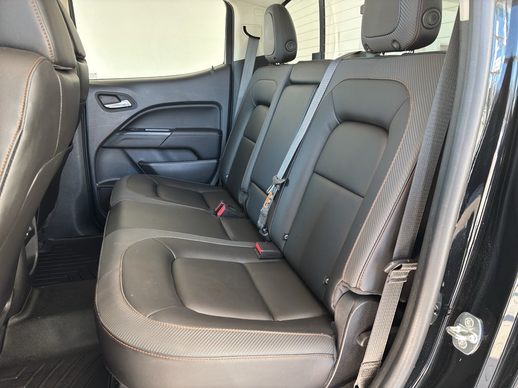 2022 GMC Canyon AT4 - Leather