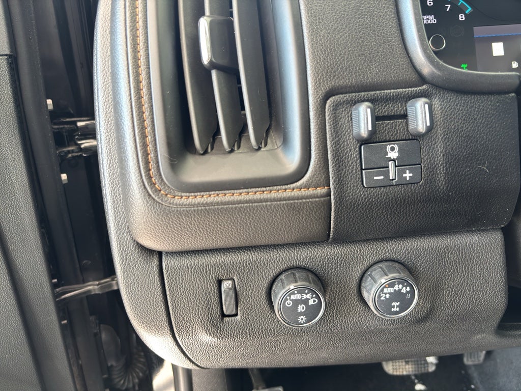 2022 GMC Canyon AT4 - Leather