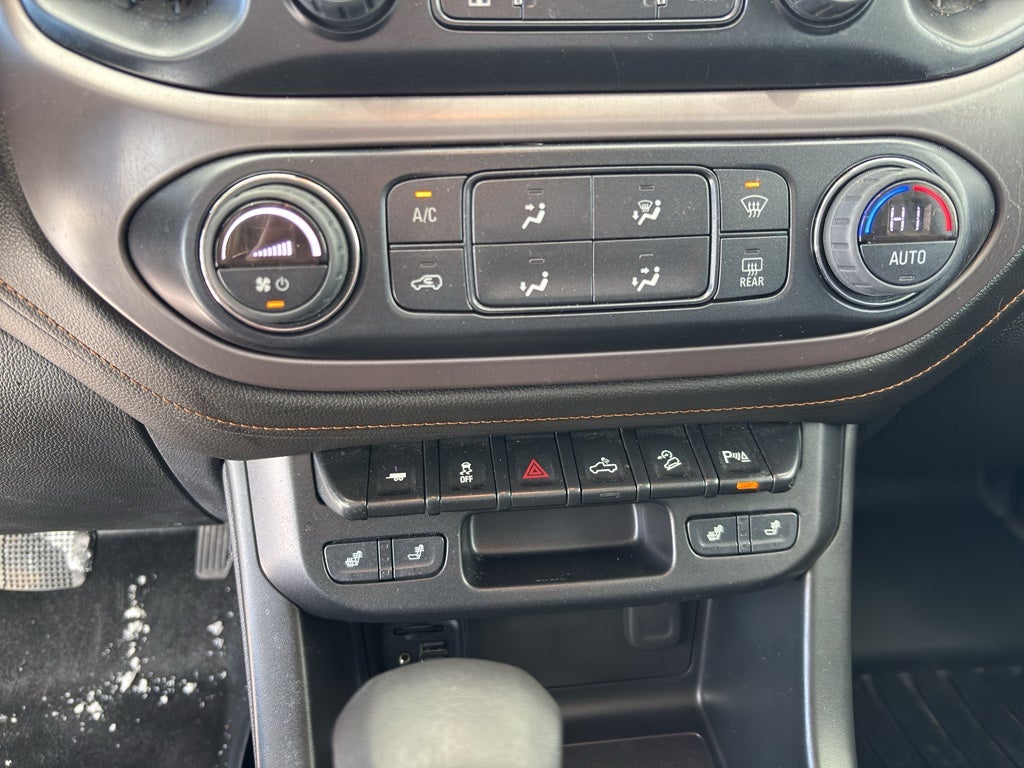 2022 GMC Canyon AT4 - Leather