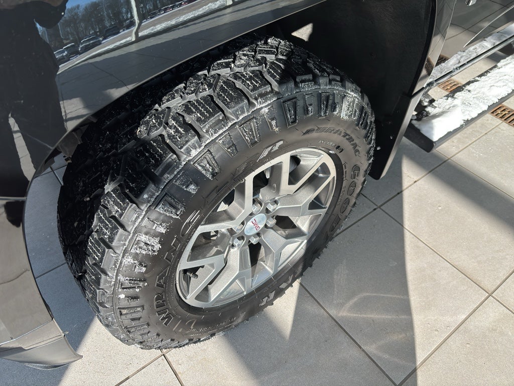 2022 GMC Canyon AT4 - Leather