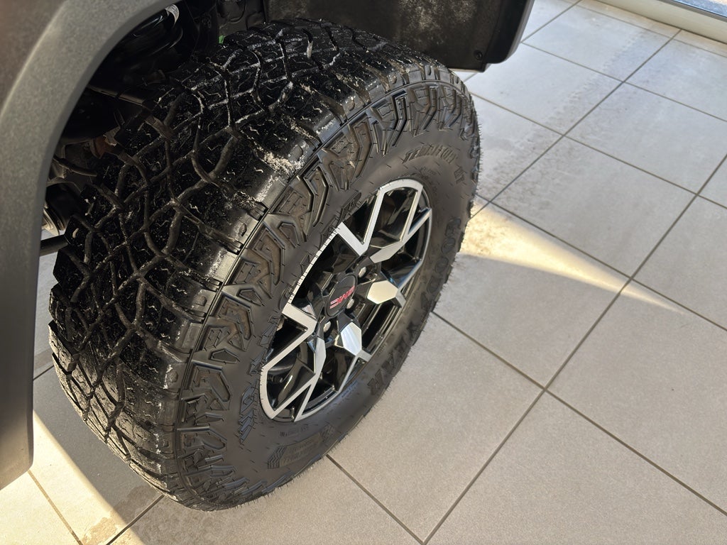2024 GMC Canyon AT4X