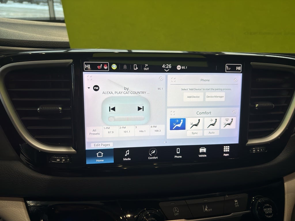 2022 Chrysler Pacifica Touring L