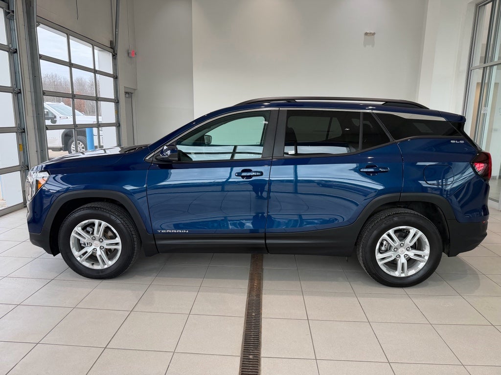 2023 GMC Terrain SLE