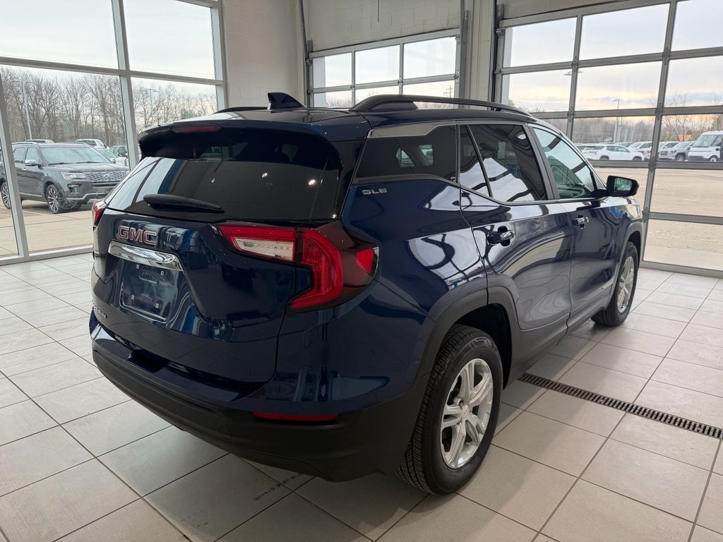 2023 GMC Terrain SLE