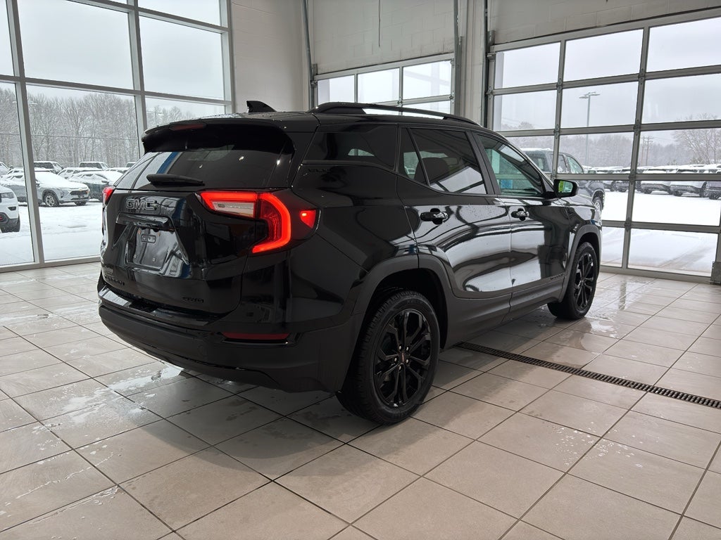 2022 GMC Terrain SLE
