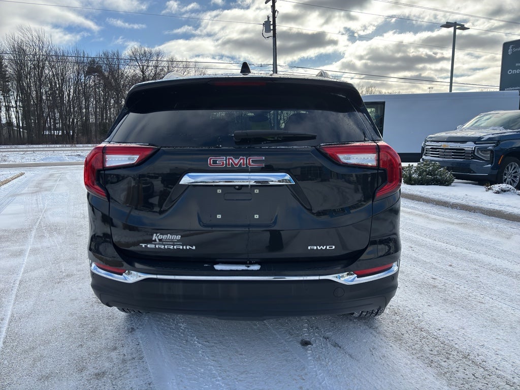 2023 GMC Terrain SLT