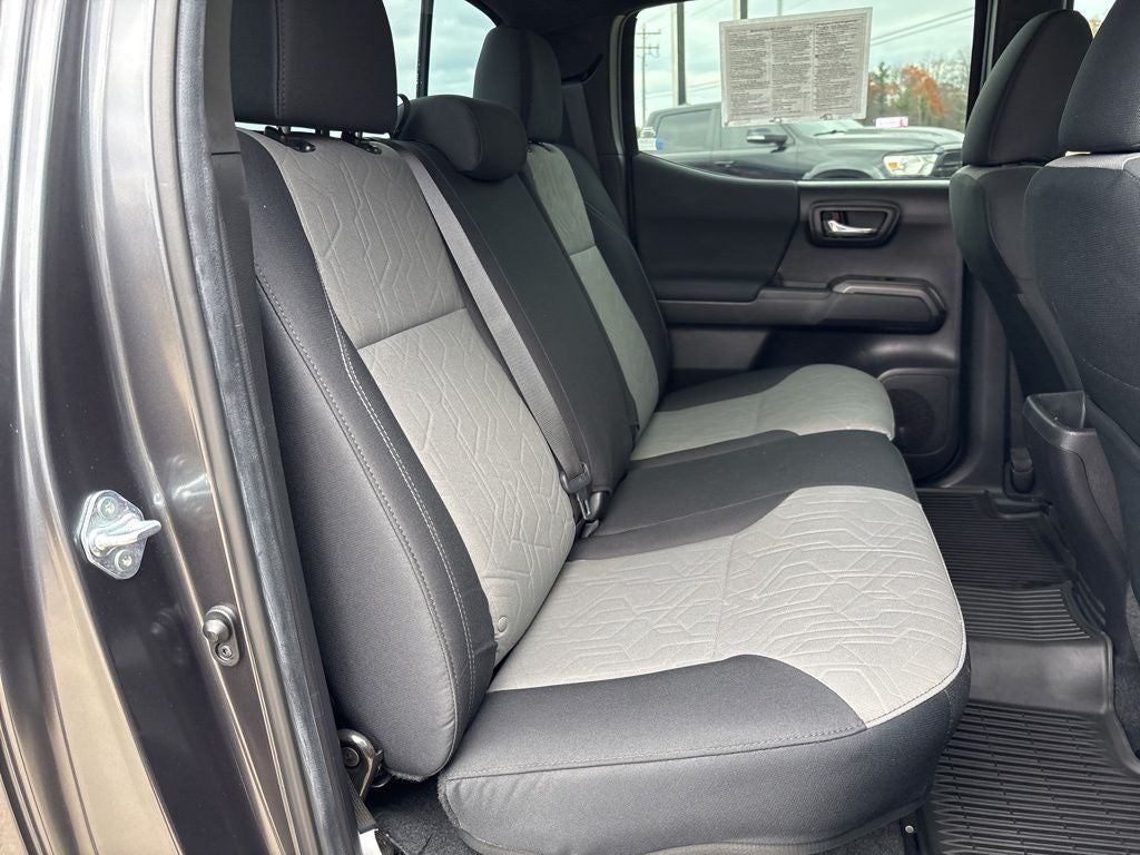 2022 Toyota Tacoma 4WD SR