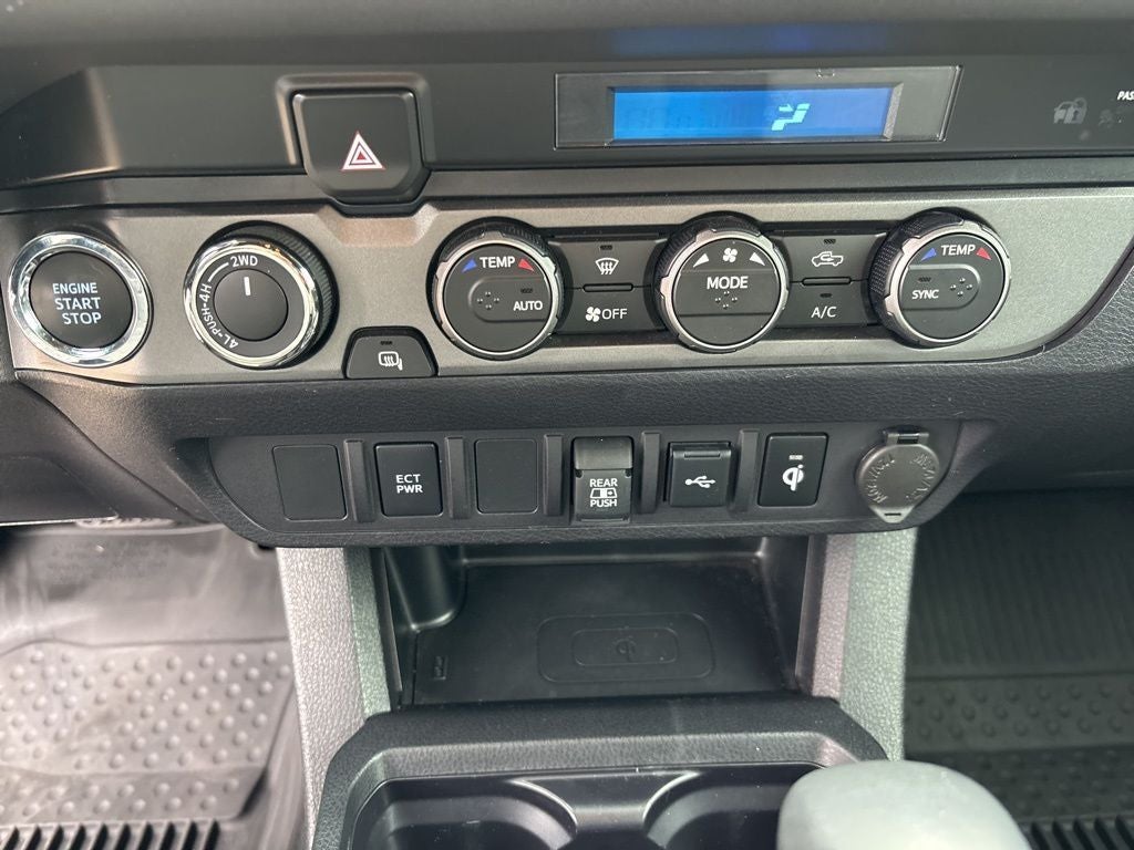 2022 Toyota Tacoma 4WD SR