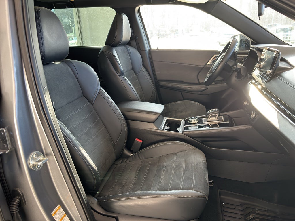 2022 Mitsubishi Outlander Black Edition S-AWC