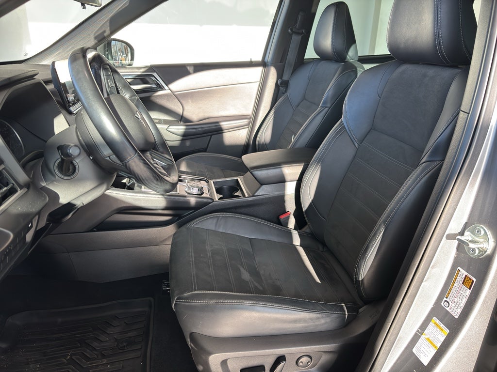 2022 Mitsubishi Outlander Black Edition S-AWC