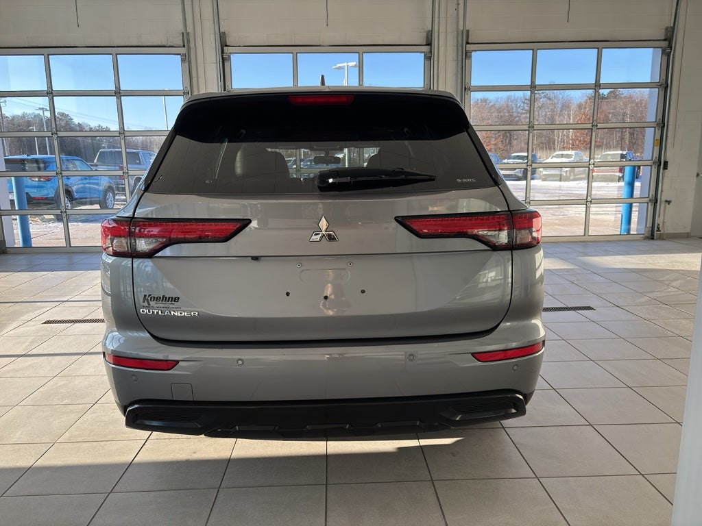 2022 Mitsubishi Outlander Black Edition S-AWC