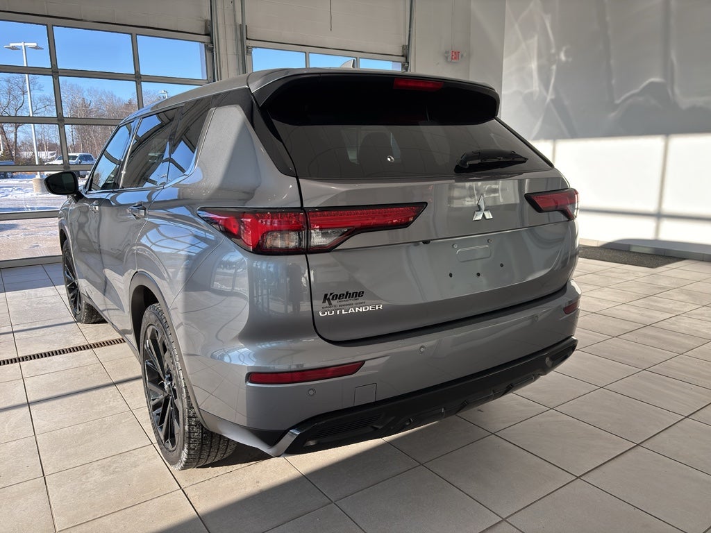 2022 Mitsubishi Outlander Black Edition S-AWC