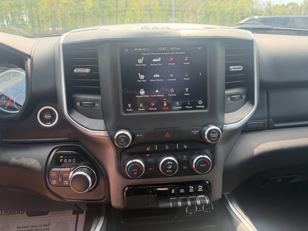 2021 RAM 1500 Big Horn Quad Cab 4x4 6'4" Box