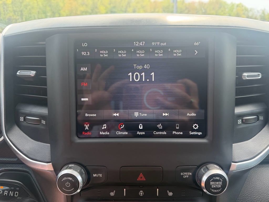 2021 RAM 1500 Big Horn Quad Cab 4x4 6'4" Box