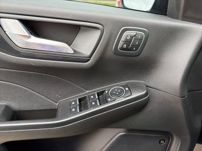 2023 Ford Escape ST-Line Elite