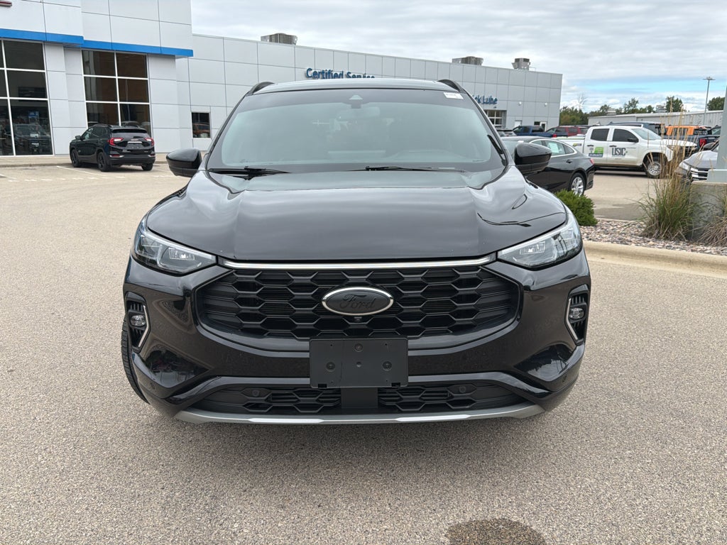 2023 Ford Escape ST-Line Elite