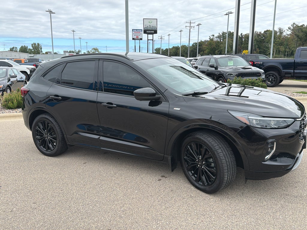 2023 Ford Escape ST-Line Elite