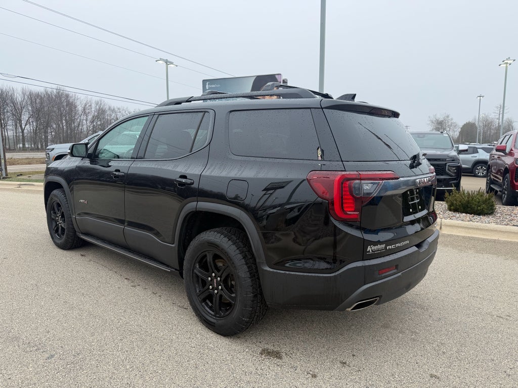 2022 GMC Acadia AT4
