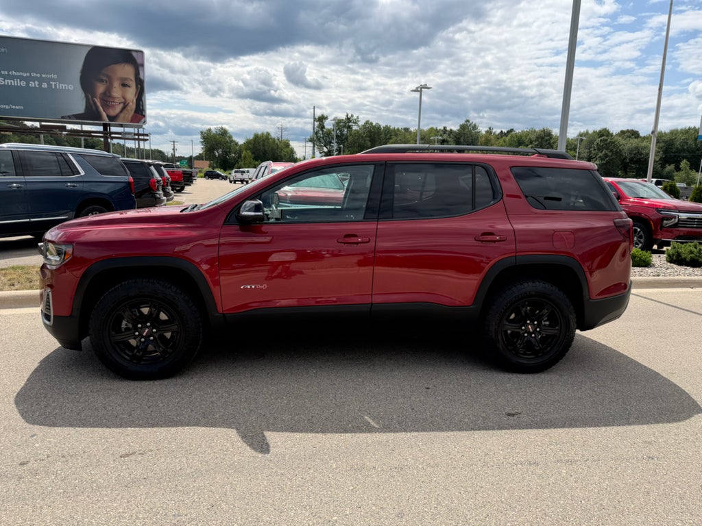 2023 GMC Acadia AT4