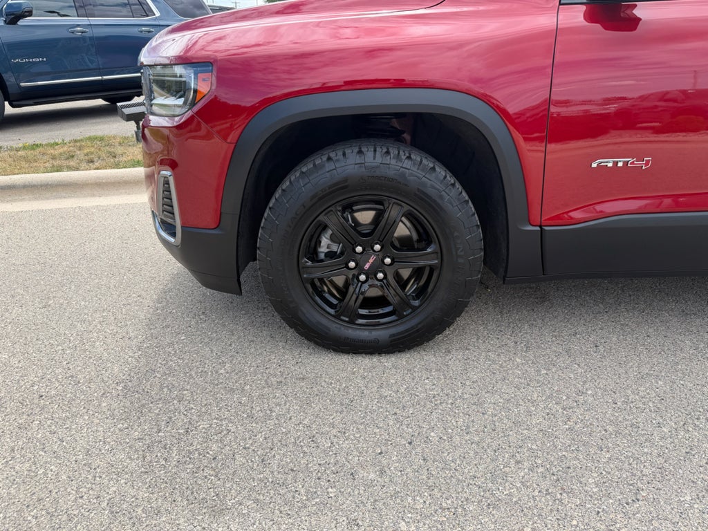 2023 GMC Acadia AT4