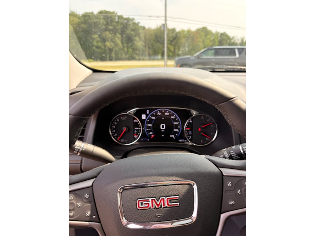 2023 GMC Acadia AT4