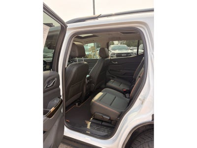 2023 GMC Acadia AT4