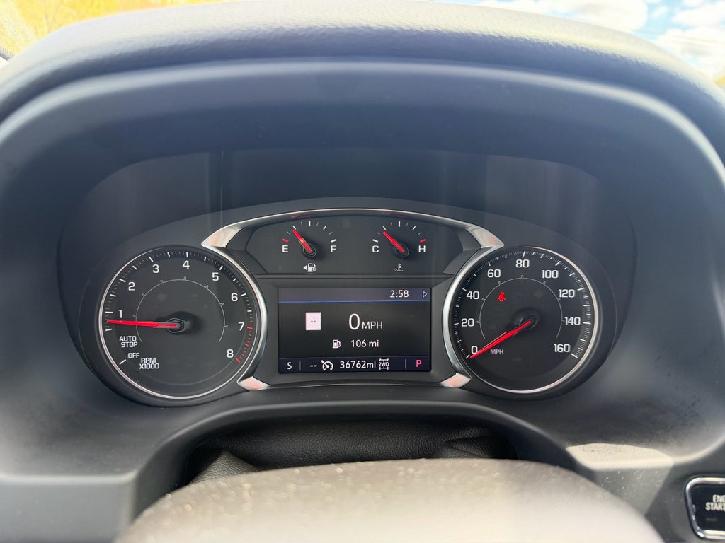 2023 GMC Acadia AT4