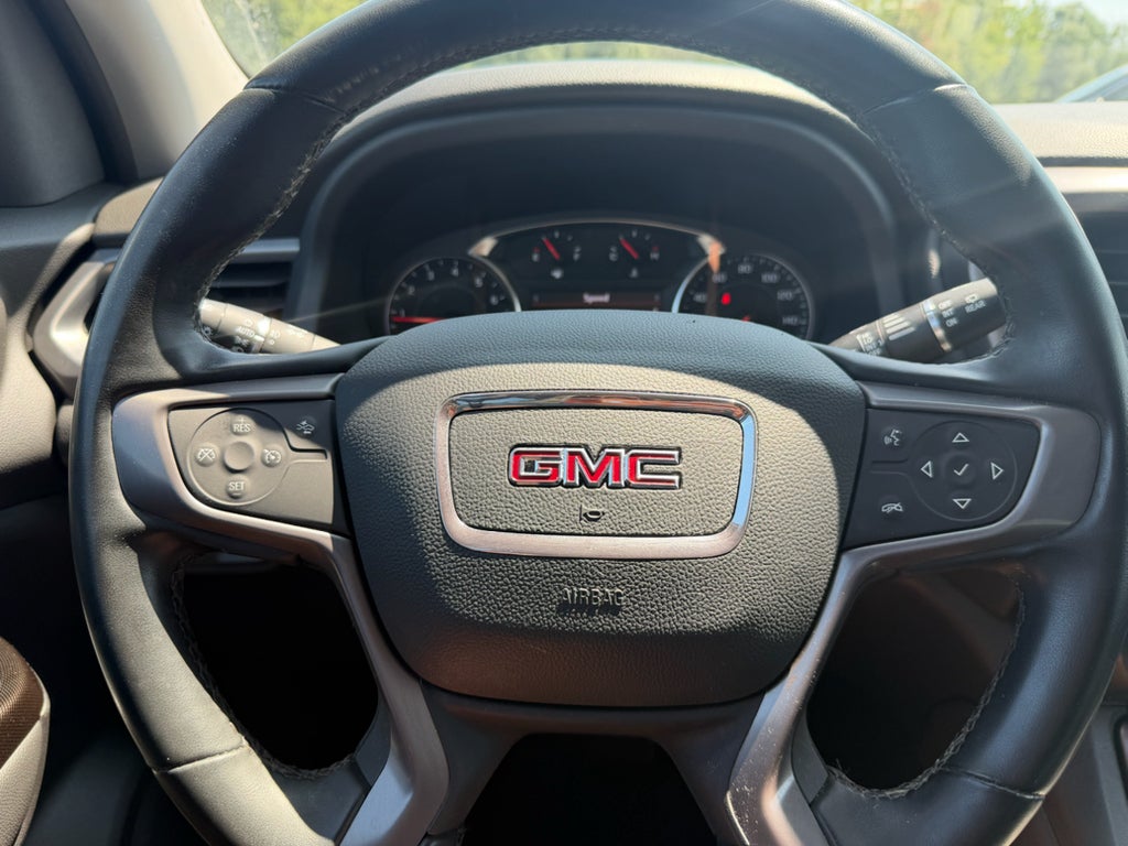 2023 GMC Acadia AT4