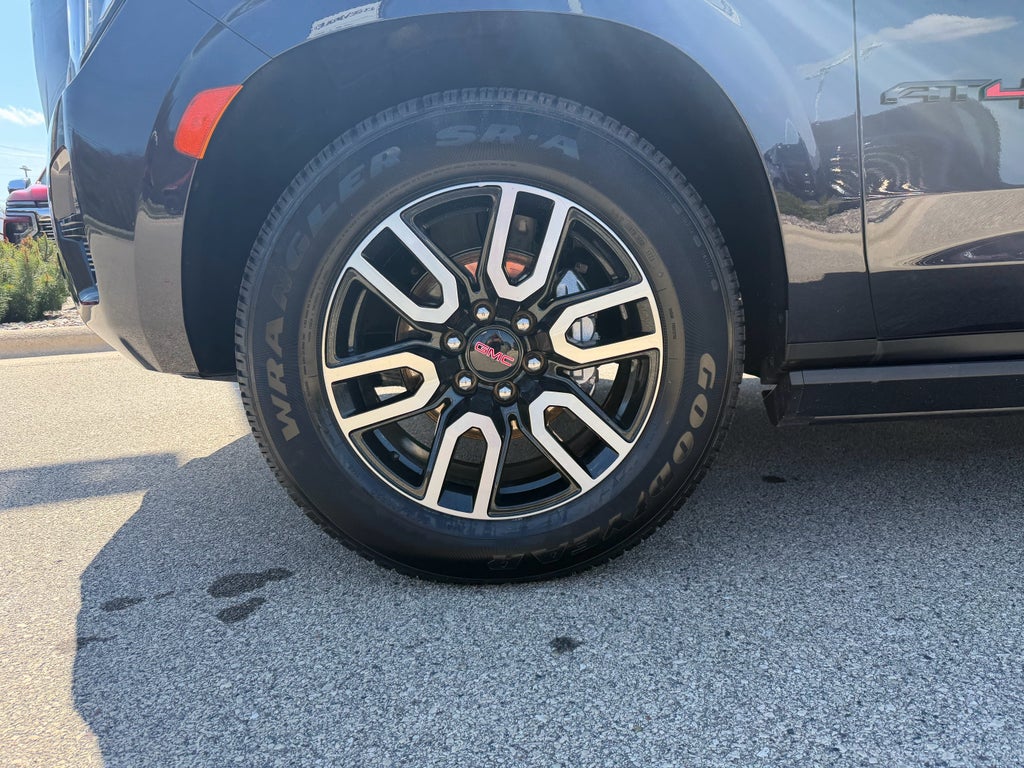 2024 GMC Yukon XL AT4