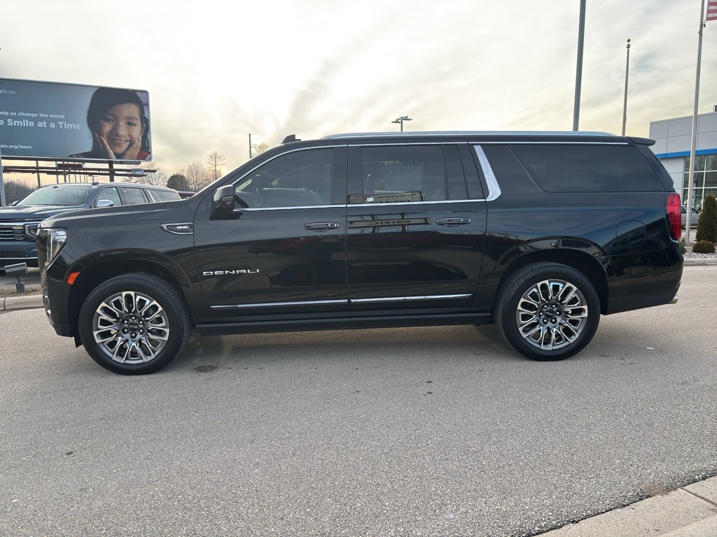 2023 GMC Yukon XL Denali Ultimate