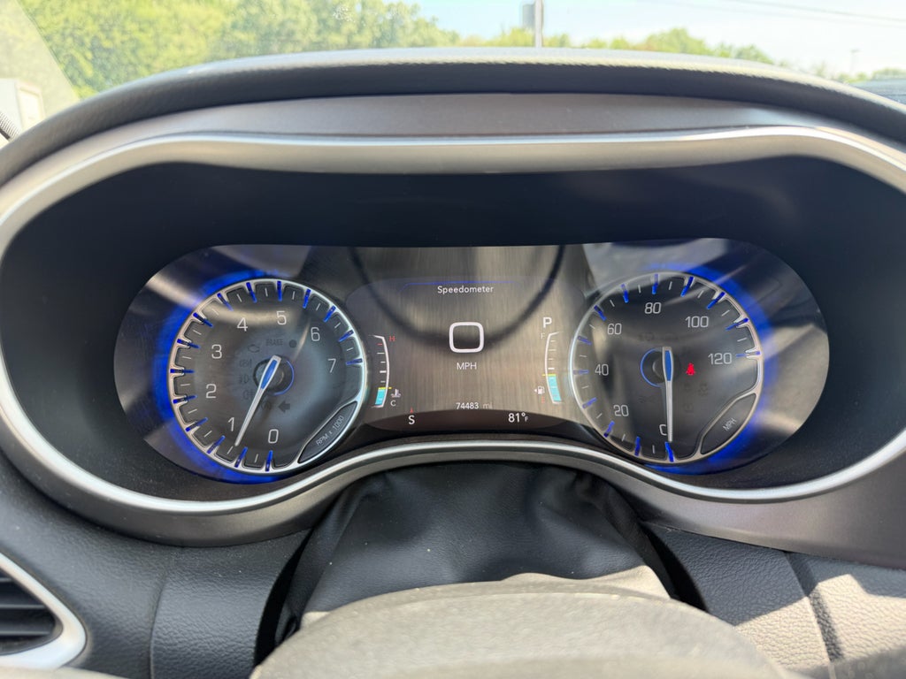 2023 Chrysler Pacifica Touring L