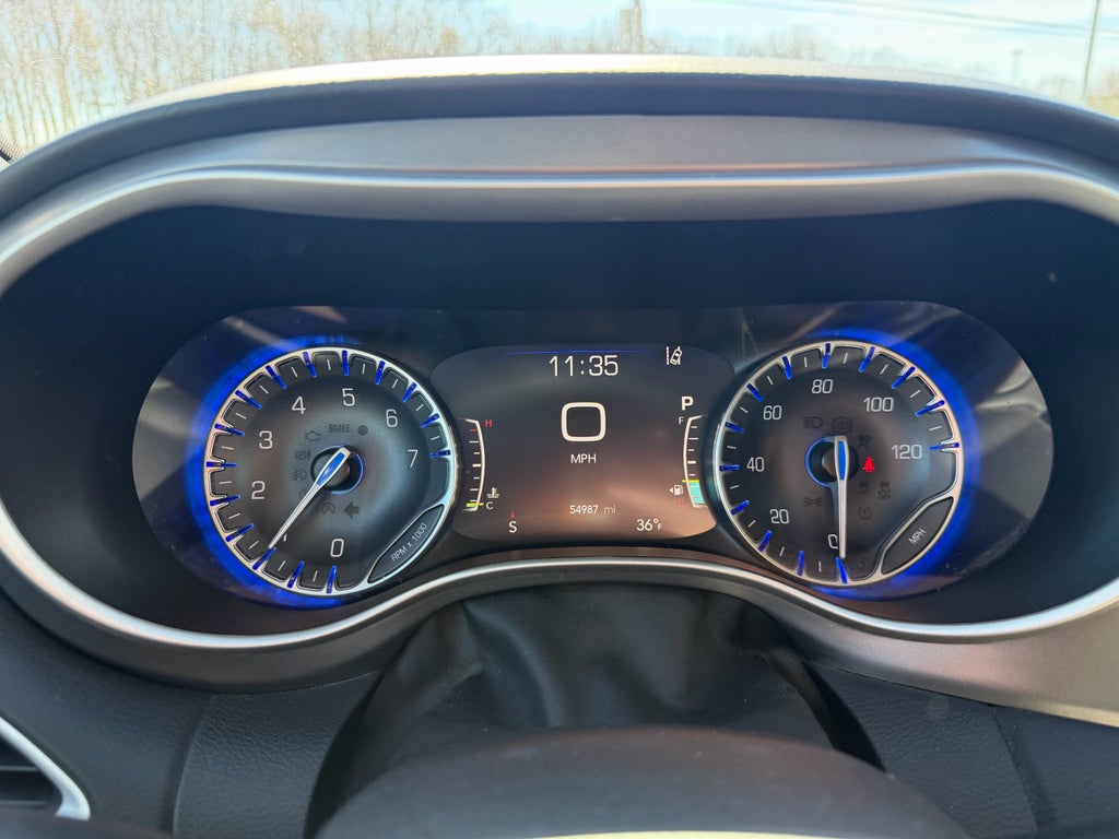 2023 Chrysler Pacifica Touring L