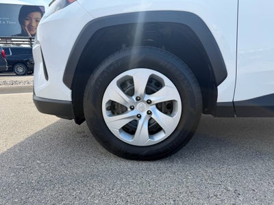 2020 Toyota RAV4 LE