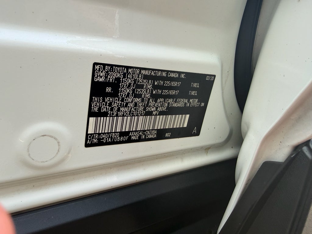 2020 Toyota RAV4 LE
