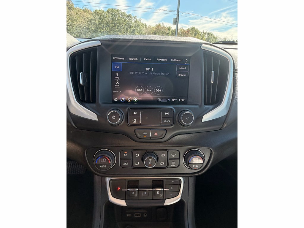 2022 GMC Terrain SLT